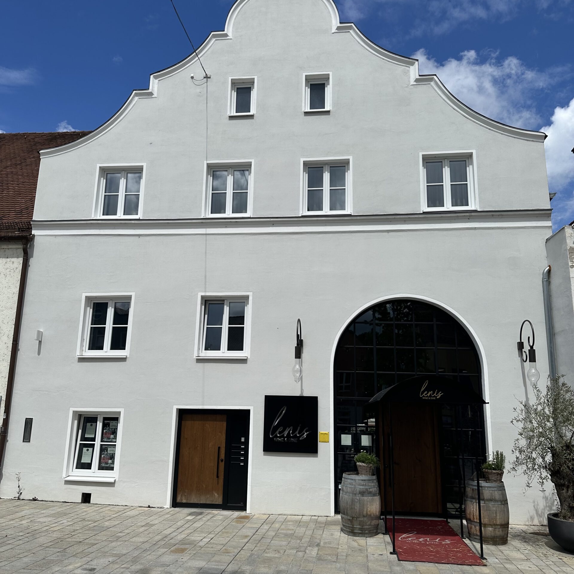 Lenis in Dingolfing Malerarbeiten innen und außen